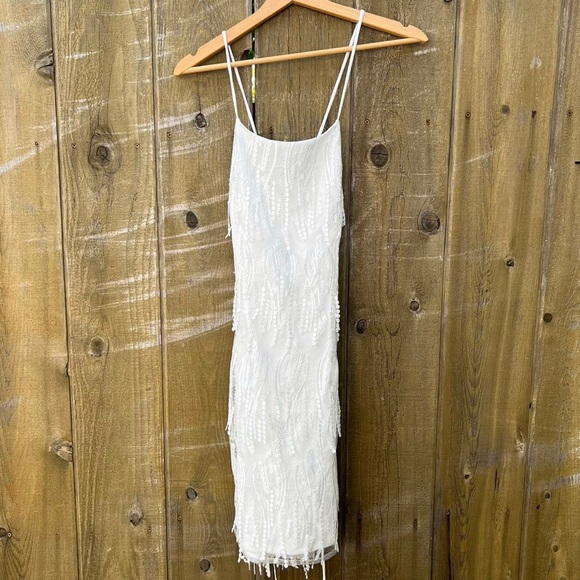 White Fringe Lace-Up Backless Mini Dress 🌿 - Picture 5 of 10